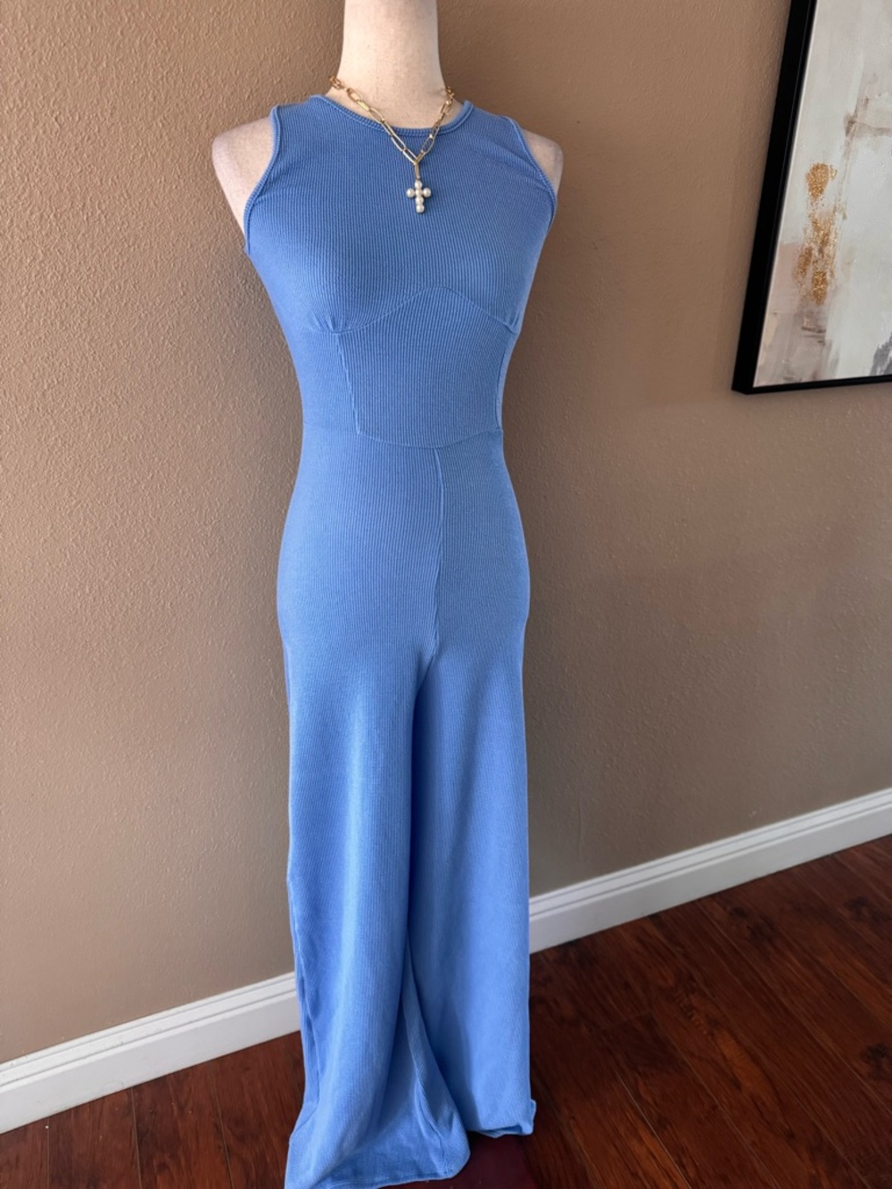 Sleeveless Wide-Leg Jumpsuit in Sky Blue - Picture 5 of 9